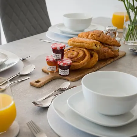 Aura Retreat With Free Parking Appartement York