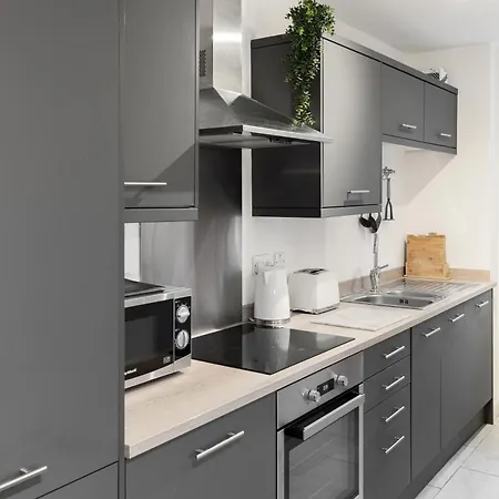 Aura Retreat With Free Parking Apartament York