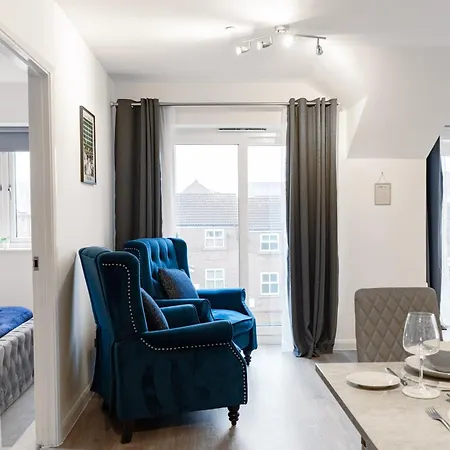 Aura Retreat With Free Parking Apartament York