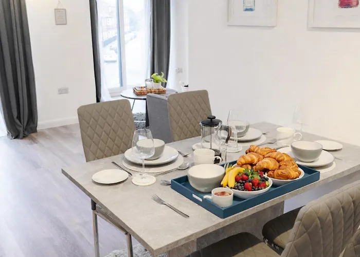 Aura Retreat With Free Parking Appartement York