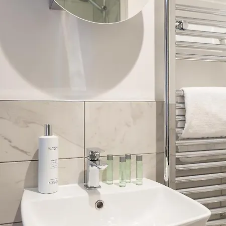 Aura Retreat With Free Parking